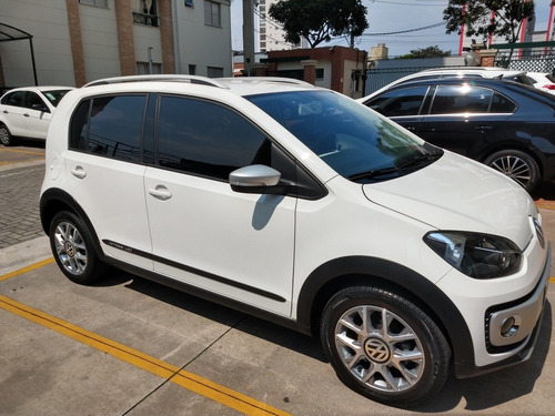 Imagem 6 de 12 de Volkswagen Up! 1.0 Cross I Motion