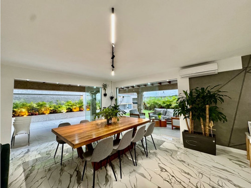 Se Vende Casa 442m2 4h+s/7b/2p Los Naranjos Del Cafetal