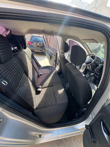 Renault Sandero 1.6 Expression 105cv Abs