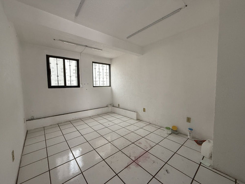 Oficinas O Local En Renta En Toluca Por Prepa 5