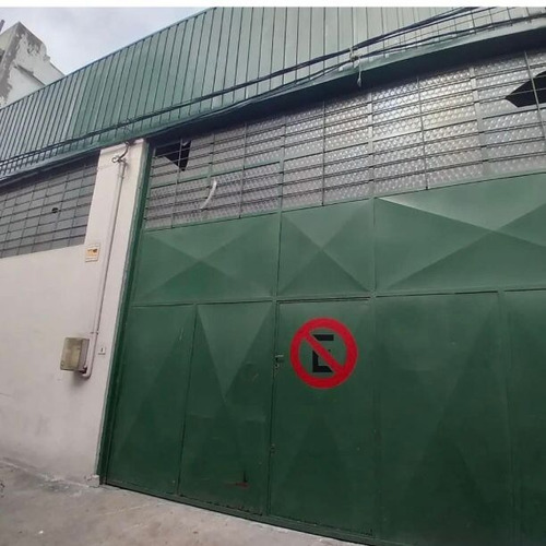 Imagen 1 de 6 de Venta Local Comercial Ideal Deposito Contenedores Entrada Camiones Aguada