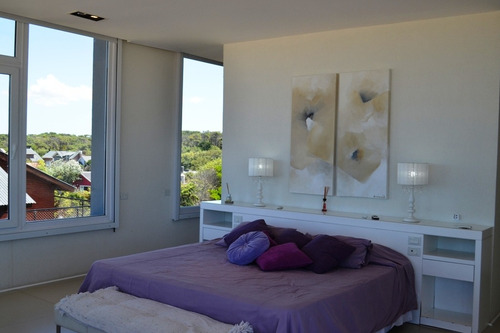 Casa En Venta En Carilo Frente Al Mar