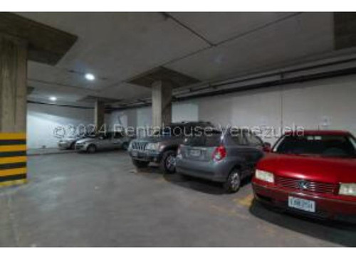 #24-17255 Excelente Edificio Industrial En La Trinidad
