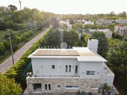 Casa En Venta La Cesarina General Rodriguez