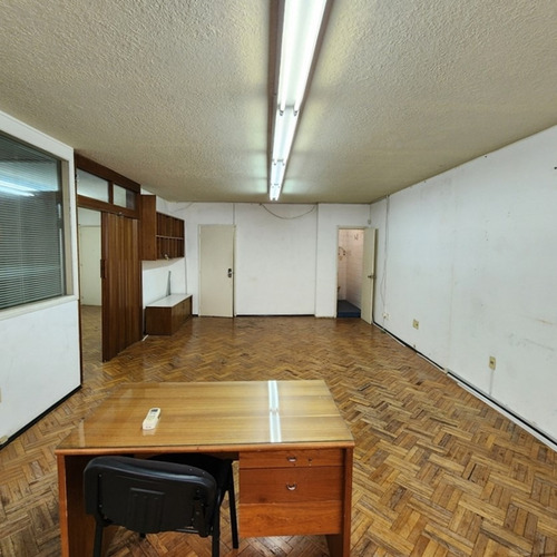 Alquiler Oficina O Consultorio En Centro De Montevideo 60mts2.