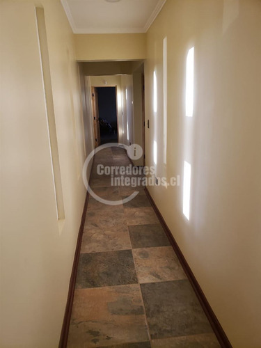 Casa En Venta De 3 Dorm. En Olmué