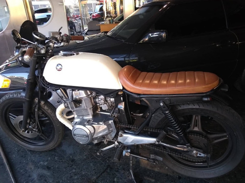 Imagen 2 de 6 de Honda Cb 400 Cafe Racer 1981
