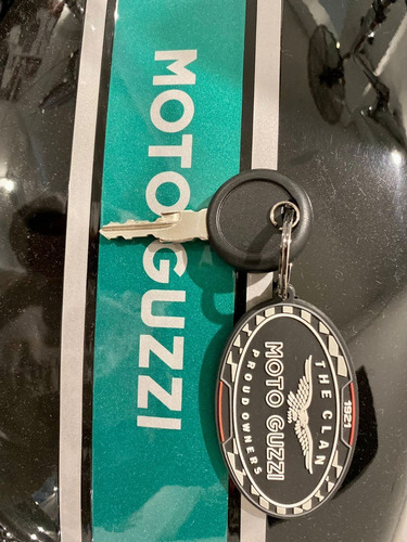 Imagen 14 de 15 de Guzzi V7 Special Stone 2017 Patentada 2020