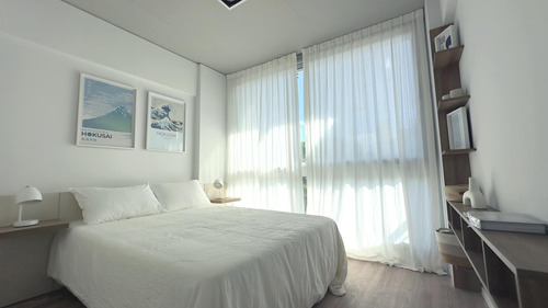 Departamento En Venta En San Telmo Con Balcon.