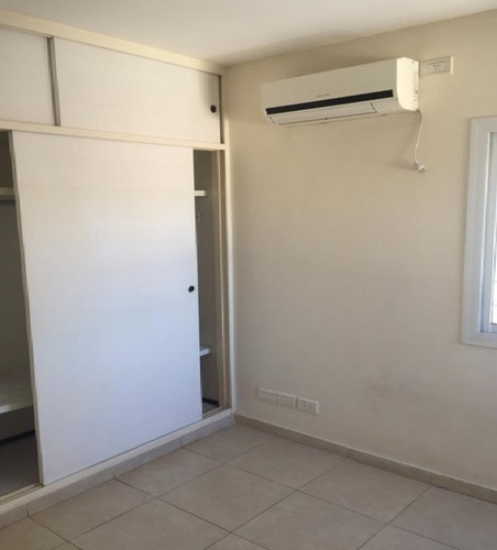 Imagen 7 de 8 de Duplex De 3 Ambientes En Venta, Con Patio
