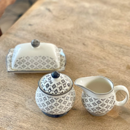Imagen 2 de 3 de Jarrita Lechera Juguera Porcelana Diseño 10cms