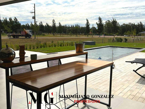 Casa En Venta, 5 Ambientes - Fincas De San Vicente Sporting, Barrio Cerrado