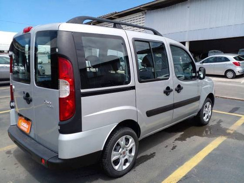 Imagem 7 de 9 de Fiat Doblò 1.8 Mpi Essence 7l 16v Flex 4p Manual