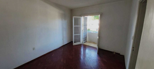 Alquiler Apto La Blanqueada 1 Dorm., 2 Balcones, Amplio