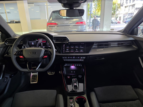 Audi RS3 2.5 Sedan 400cv