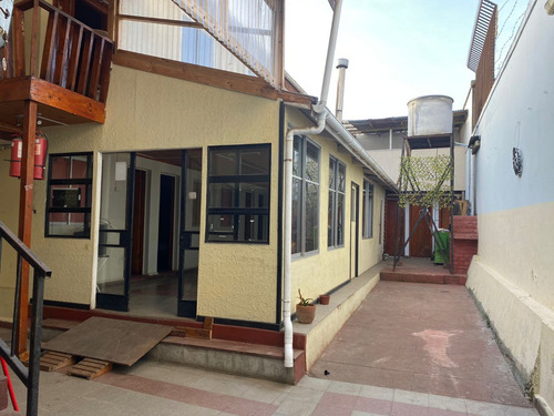 Se Arrienda Hostal En La Comuna De Cartagena, V Región.