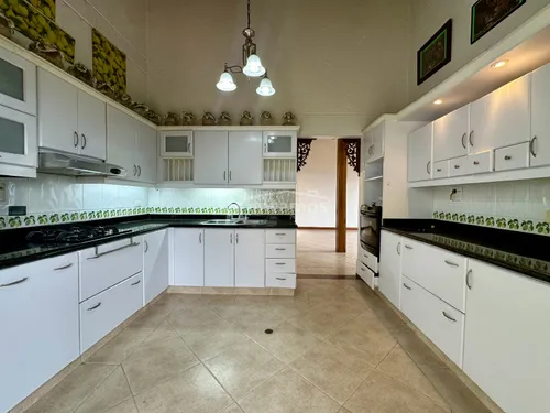 Casa En Venta En Loma Del Escobero. Cod V776162