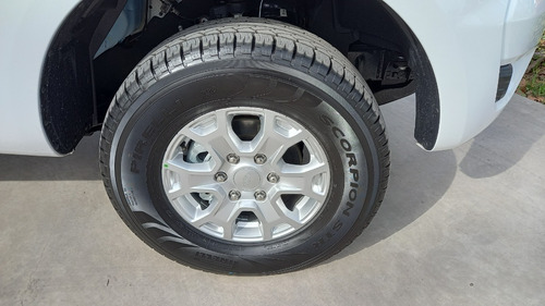 Imagen 12 de 16 de Ford Ranger Xls 3.2 4x4 (financia $2.000.000 Con Tasa 9.90%)