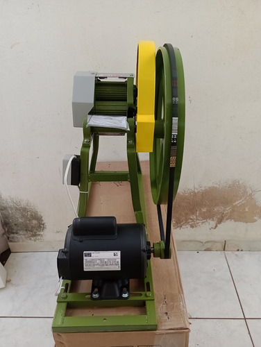 Garapeira De Cana Rolos De Ferro Com Motor Elétrico Completa