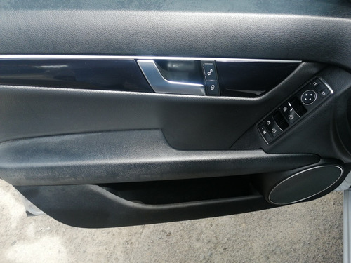 Mercedes-benz Clase C 1.8 180 Cgi Nav At 2012