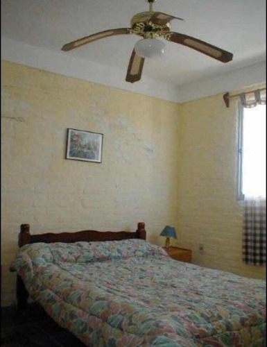 Alquilo Piriapolis Lindos Aptos Tipo Casita En Pleno Centro De Piriapolis A 5 De La Playa 2 Dormitorios Parrillerito Lugar Para El Auto Totalmente Equipado Para 5 Personas