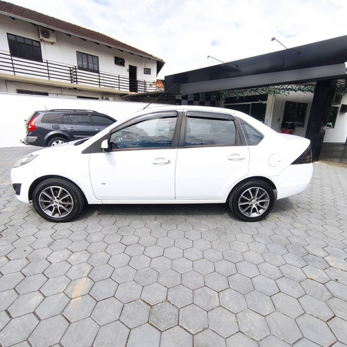 Imagem 4 de 8 de Ford- Fiesta Sedan Se 1.6 16v Flex 4p