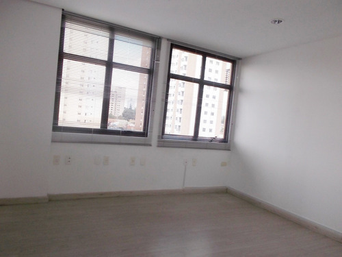 Imagem 7 de 14 de Sala Comercial À Venda Na Rua Américo Brasiliense, Alto Da Boa Vista, São Paulo - Sp - Liv-2427