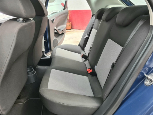 Imagen 7 de 15 de Seat Ibiza 2017 1.6 Blitz Mt 5 Puertas
