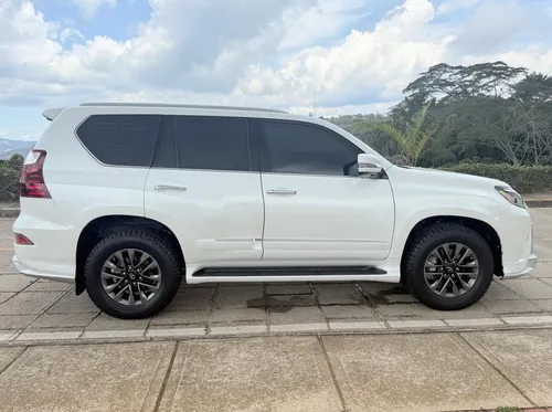 Lexus GX 4.6 460 Premium
