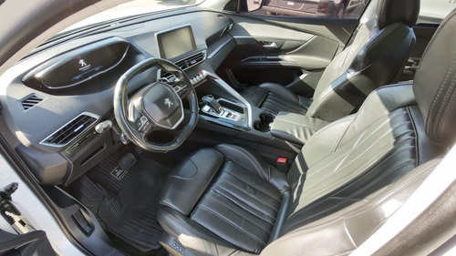 Imagen 9 de 11 de Peugeot 5008 Allure 7 Asientos Automatica 2018 - Usada