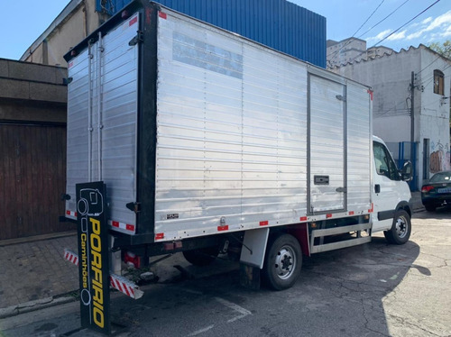 Imagem 11 de 25 de Iveco Daily 35s14 2013 Bau