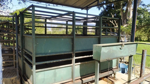 Imagen 6 de 15 de Tibisay Rojas Vende Finca A Pie De Carretera En Aguirre Cerca De Polar.cód.: 165595. Telf. 0414-4173701.
