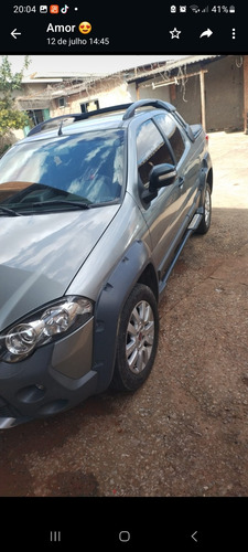 Fiat Strada 1.8 16v Adventure Cab. Dupla Flex 3p