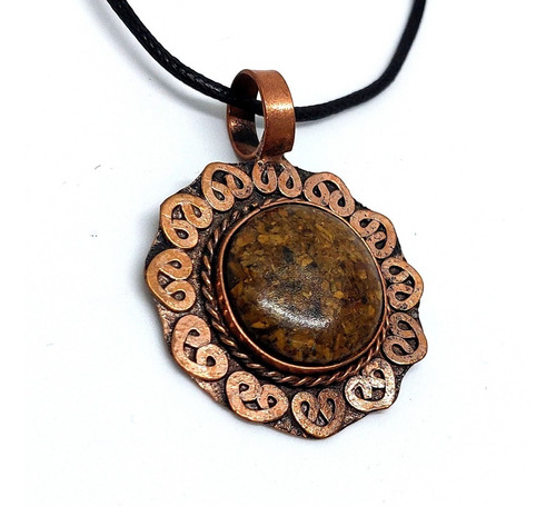 Collar Amuleto De Flor Cobre Citrino