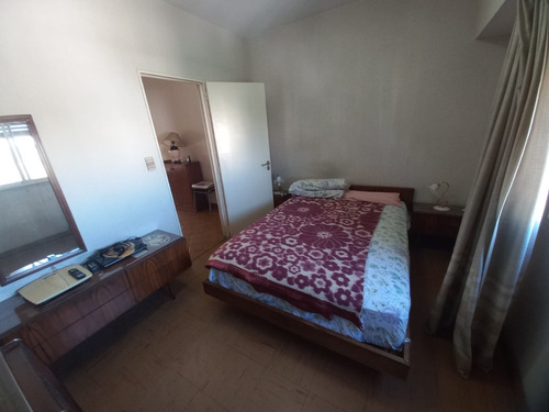 Colegiales Venta 4 Ambientes Apto Credito! Baño Y Toilette. Piso Alto Vista Panoramica. Alvarez Thomas Y Avda Forest Con Estrategica Ubicacion Cerca De Chacarita, Belgrano Y Vill