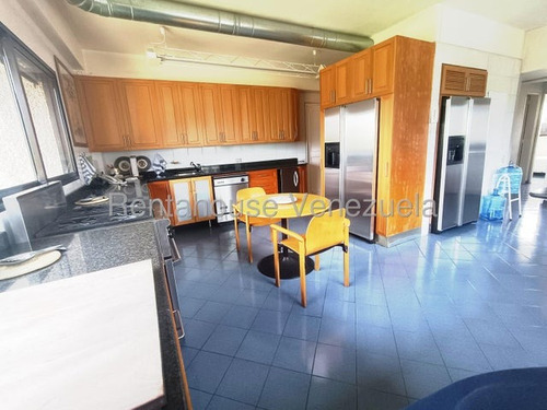 Regio Apartamento Ubicado En La Avenida Principal Del Country Club, En Venta, Mls# 25-21840 Zr