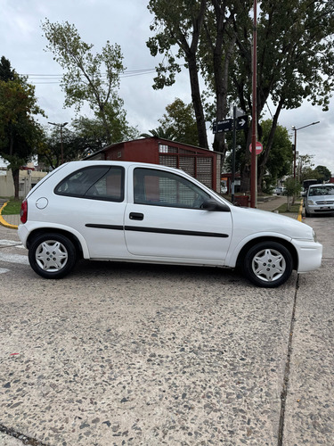 Chevrolet Corsa 1.6 Gl Aa Dh