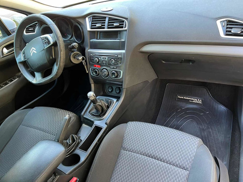 Imagen 7 de 15 de Citroën C4 2.0l 16v Tendance