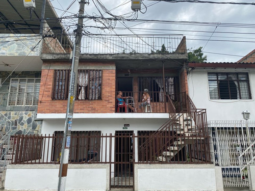 Casa En Venta  Al Oriente De Cali Barrio Ulpiano Lloreda