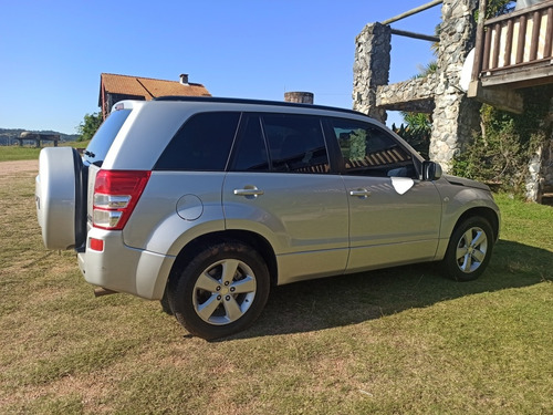 Suzuki Grand Vitara 2.4 Jiii 2010