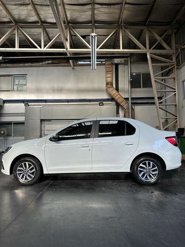 Renault Logan 1.6 16v Intense