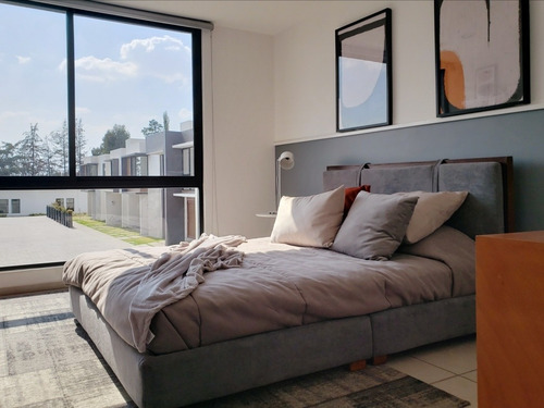 Casa En Venta En Toluca, Fraccionamiento Aurea