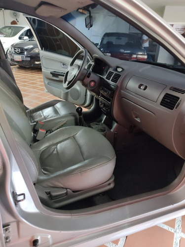 Kia Rio Stylus 1.5