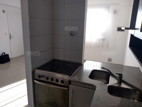 Departamento En Alquiler Ubicado En Abasto, Capital Federal, Buenos Aires