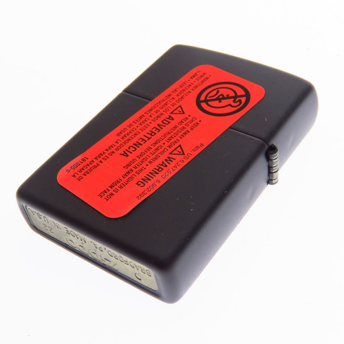 Zo10270 Zippo Black Mate Tradicional