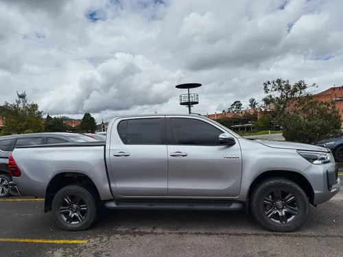 Toyota Hilux 2.4 Diésel 4X4