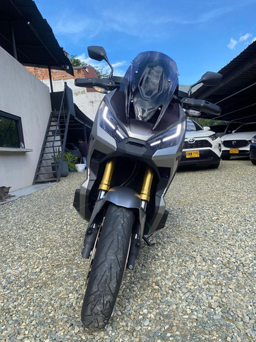 Honda X-adv 750