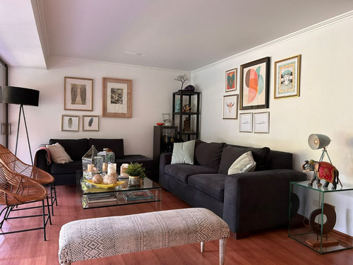 Linda Casa En Barrio Tranquilo Y Seguro