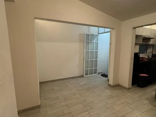 Casa Con Local En Venta