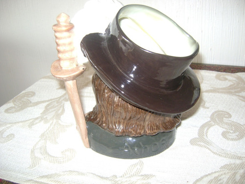 Antigua Jarra Royal Doulton Athos Mosquetero Large Porcelana (Usado)